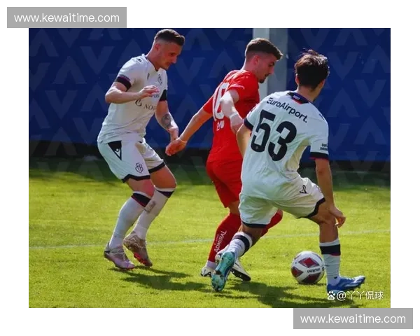 2010年世界杯八强精彩对决回顾：四强之路与冠军争夺战的激烈碰撞